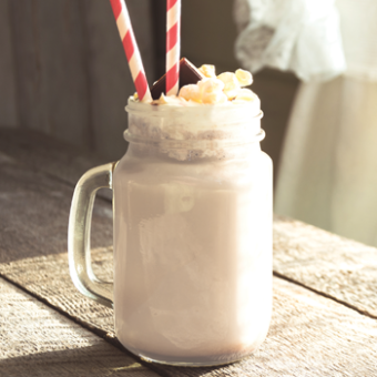 White Choc Macadamia Frappe recipe thumb 350x350